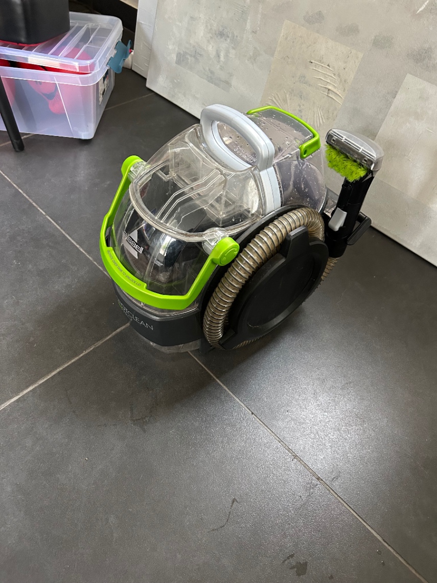 Shampouineuse, injecteur-extracteur Bissel