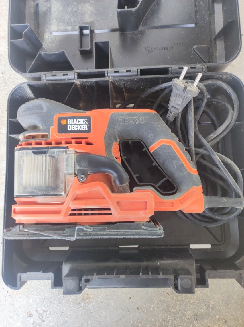 Ponceuse Black et Decker