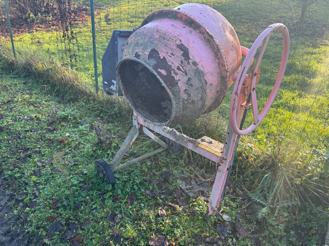 Bétonnière électrique 120L